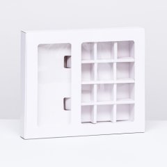 Коробка на 12 конфет и плитку шоколада с окном белая 23,7х19,9х3,1 см 10127972